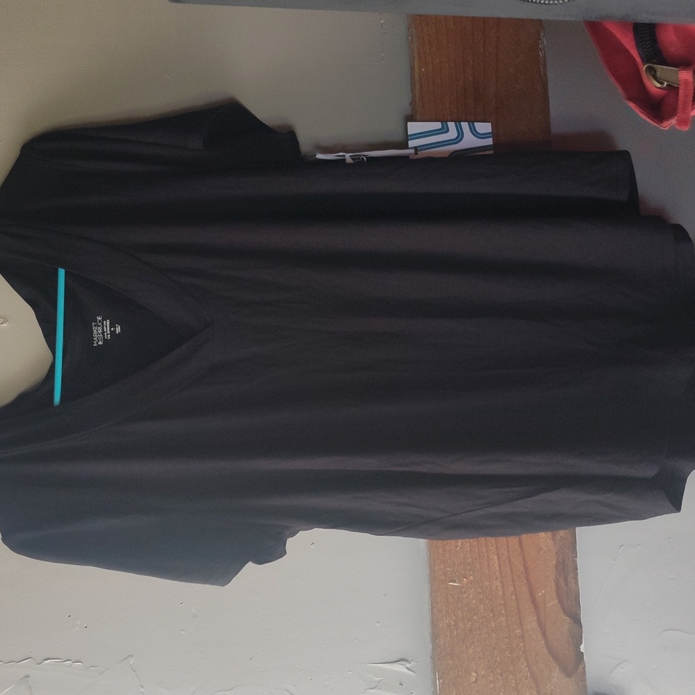 Black vneck